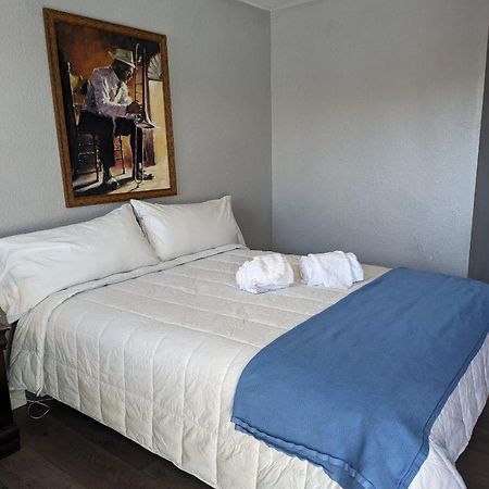 هينديرسون Ingles Motel المظهر الخارجي الصورة